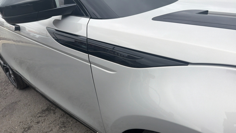 Land Rover Range Rover Evoque 2.0 D180 R-Dynamic HSE 5dr Auto Diesel Hatchback